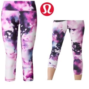 Lululemon Wunder Under Blooming Pixie Crop Size 6 EUC
